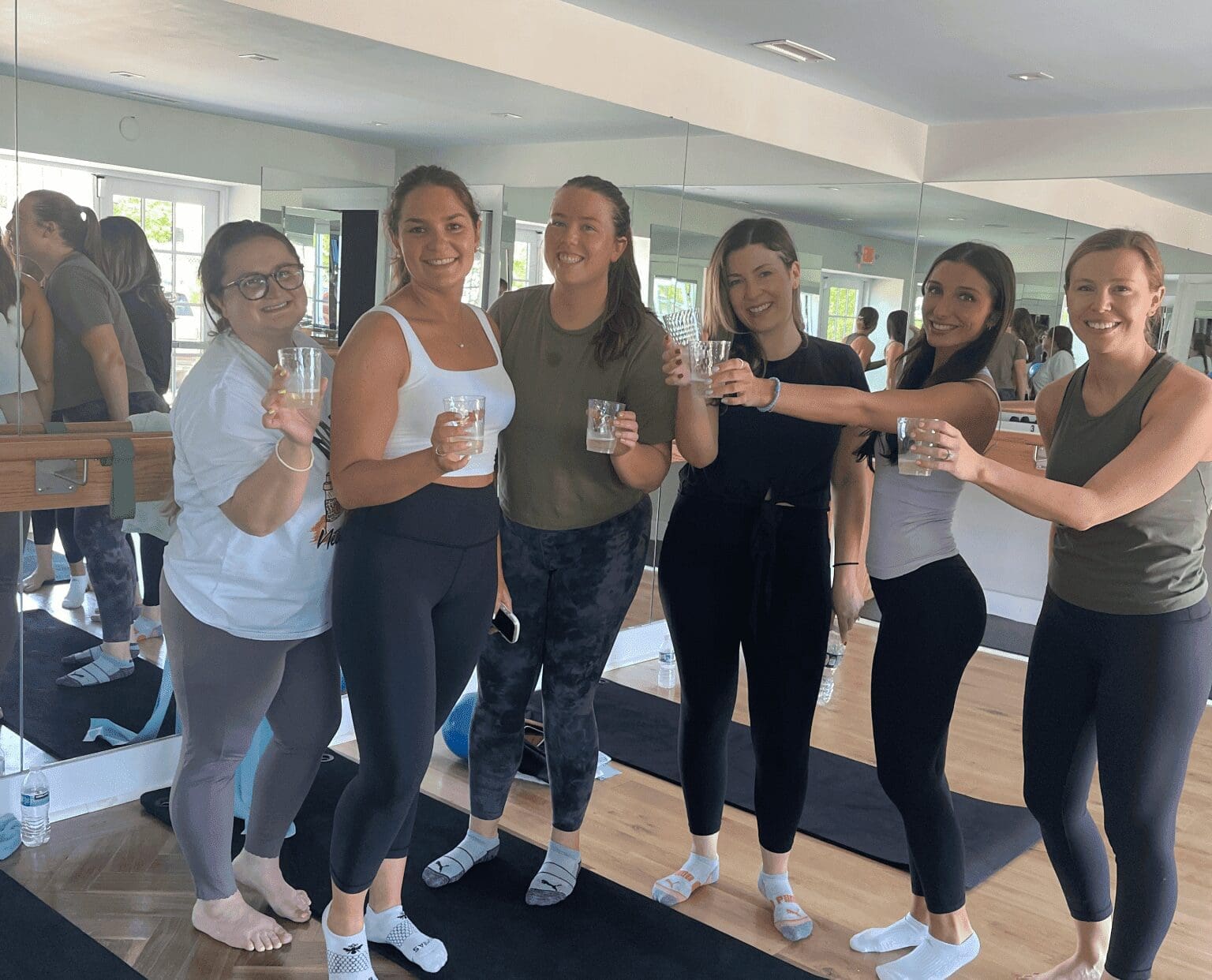 Elements The Hamptons Sag Harbor Champagne Prosecco Toast Cheers